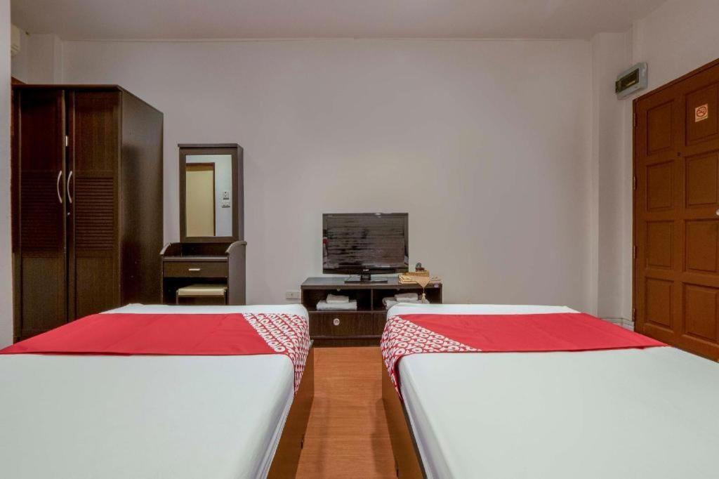 Oyo 1089 Baan Boran Otel Bangkok Dış mekan fotoğraf