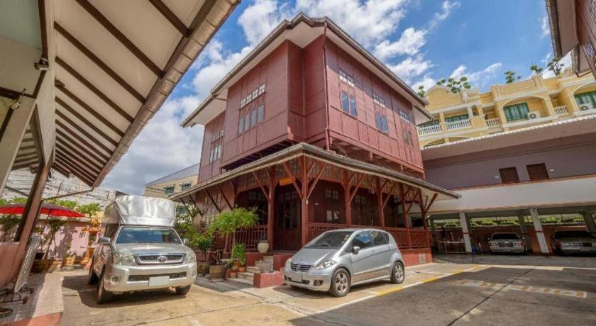 Oyo 1089 Baan Boran Otel Bangkok Dış mekan fotoğraf