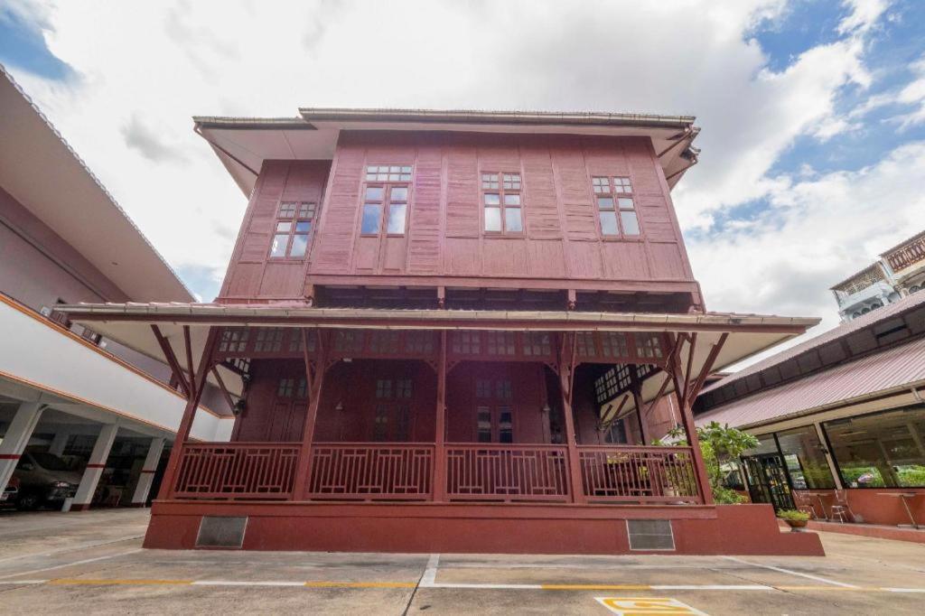 Oyo 1089 Baan Boran Otel Bangkok Dış mekan fotoğraf